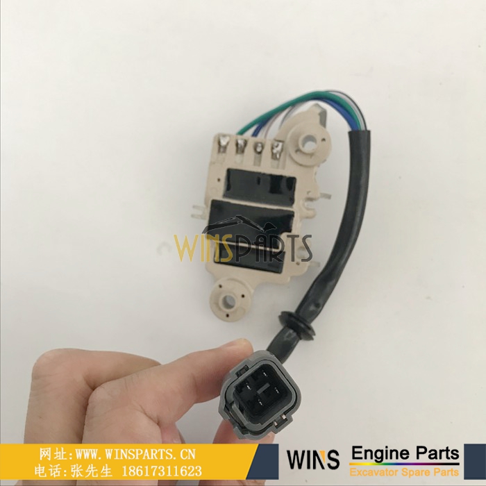 VHS277001810神钢日野P11C 发电机调节器