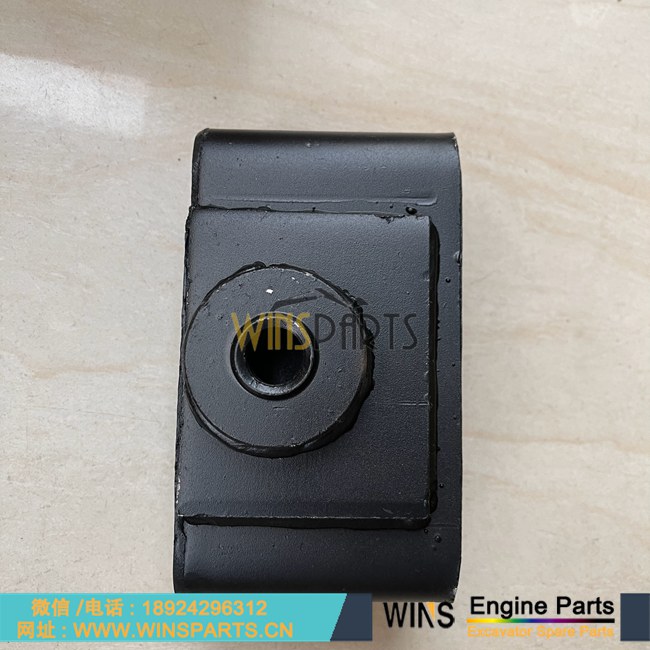 4628977 4628983 五十铃 发动机机脚胶 日立 