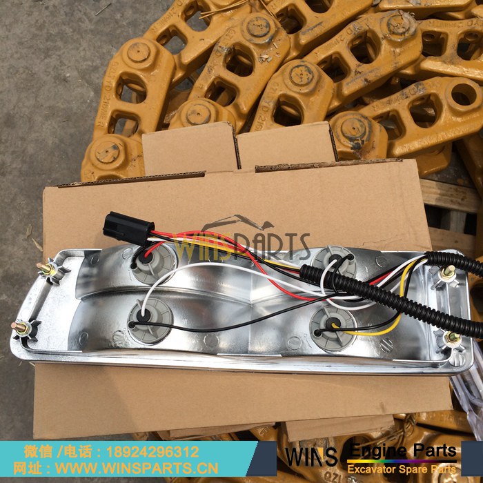 YM80S00001F2 YM80S00001F1 87332824 77273630 87332823 尾灯 转向灯 边灯 总成 神钢 纽荷兰 SK210LC-6E SK210LC-8 SK250LC-6E SK260 SK260-9 SK160LC-6E 挖掘机配件 